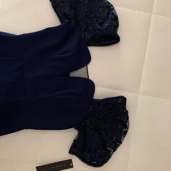 Aidan Mattox blue dress beautiful sequence top and button. Size 2 - Picture 4 of 7